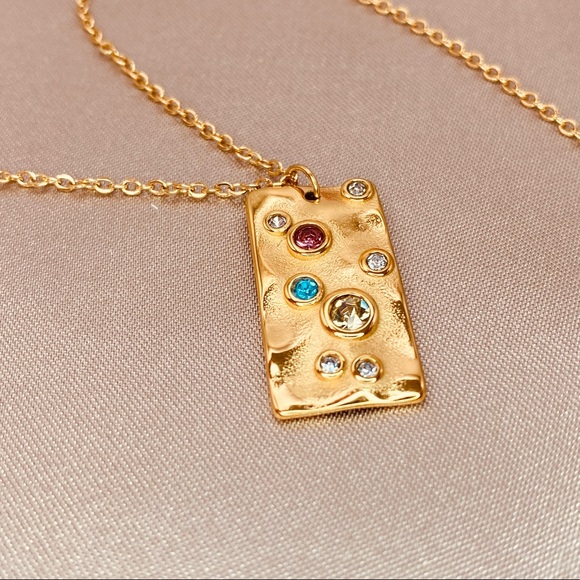 18K Gold  Cubic Zirconia rectangle hammered Pendant- Dainty chain necklace - Picture 4 of 8